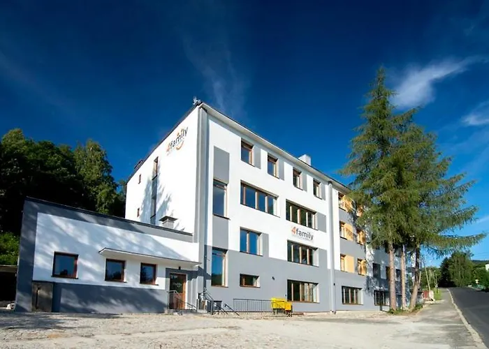 度假村 4family *resort*spa* 斯克拉斯卡波伦巴